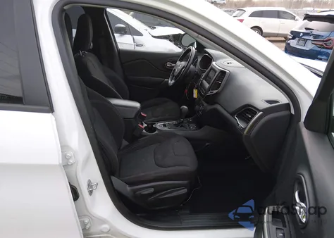 2020 Jeep Cherokee Latitude 4X4 from USA, damaged, VIN 1C4PJMCB3LD550435